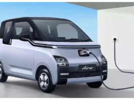 Celebrities with Electric cars