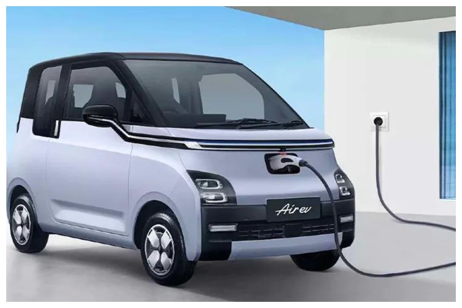 Celebrities with Electric cars