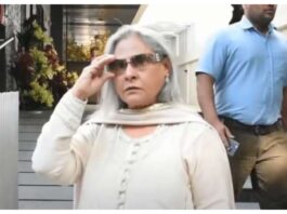 Jaya Bachchan with paps