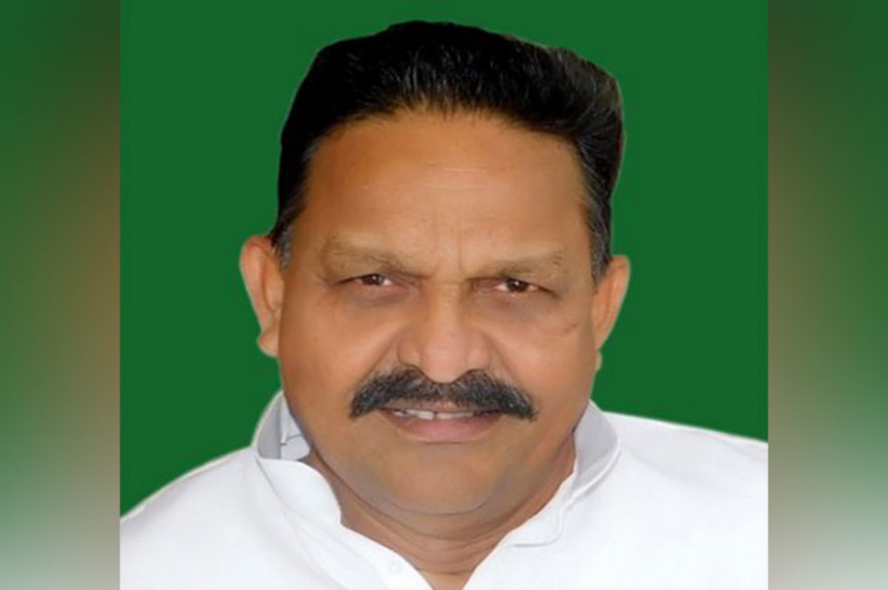 Afzal Ansari disqualified, Afzal Ansari, Mukhtar Ansari