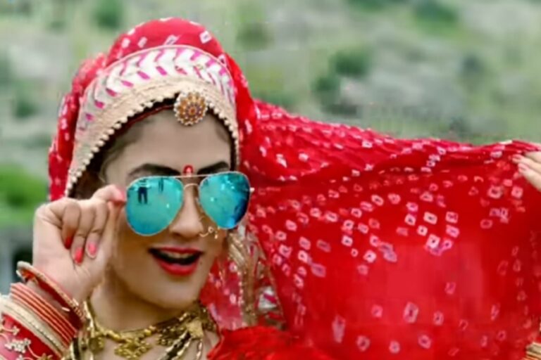 Dance video: गोरी नागोरी ने चश्मा लगाकर किया बिंदास डांस, दबंग स्टाइल में तड़कता भड़कता परफॉर्मेंस