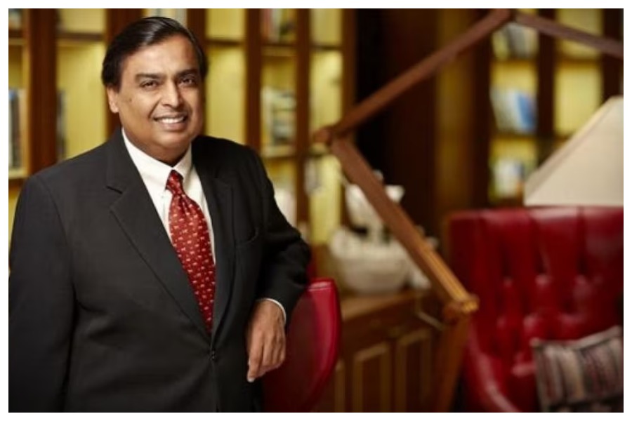 Mukesh Ambani surpasses Mark Zukerberg in richest man list