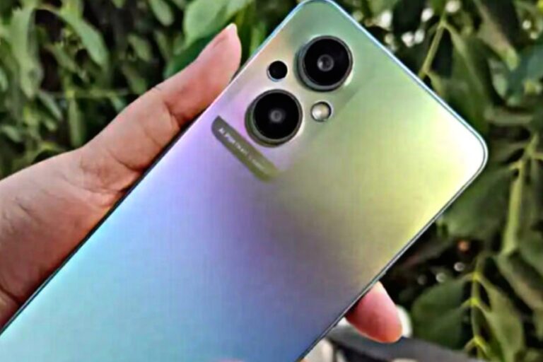 Oppo का फोन बिक रहा कौड़ियों के दाम, रैम और कैमरा देख मचा गर्दा