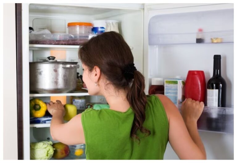 Refrigerator Not Cooling: गर्मी में फ्रिज नहीं हो रहा ठंडा, तो आजमाएं ये ट्रिक्स, बचेंगे सर्विसिंग के भी पैसे
