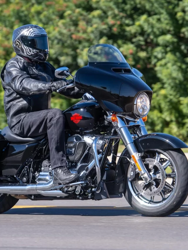 2020-Harley-Davidson-Electra-Glide-Standard-Review-cruiser-touring-bagger-motorcycle-10