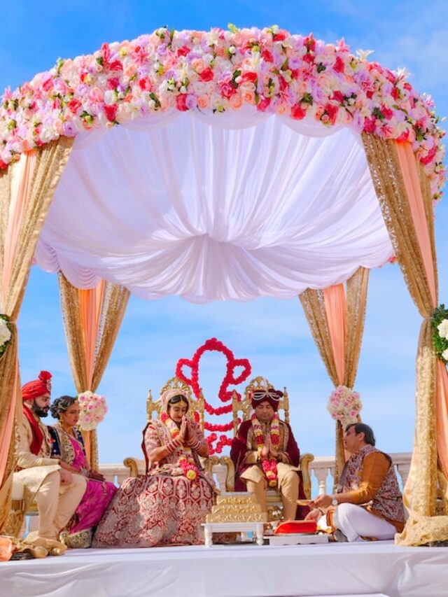 photo-1587271636175-90d58cdad458