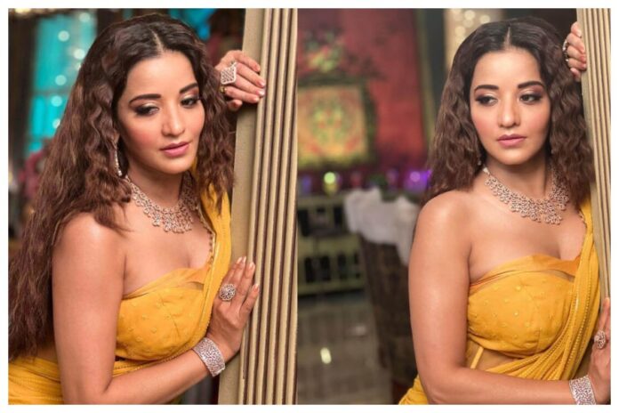 monalisa posted picture in yellow saree fans go gaga