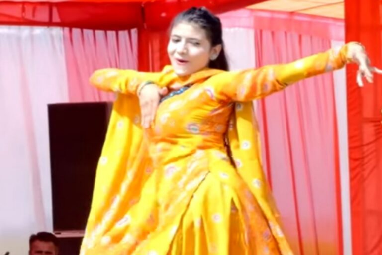 डांसर Bharti Chaudhary का खतरनाक स्टेप वाला डांस वायरल, सूट पहनकर मारे देसी ठुमके