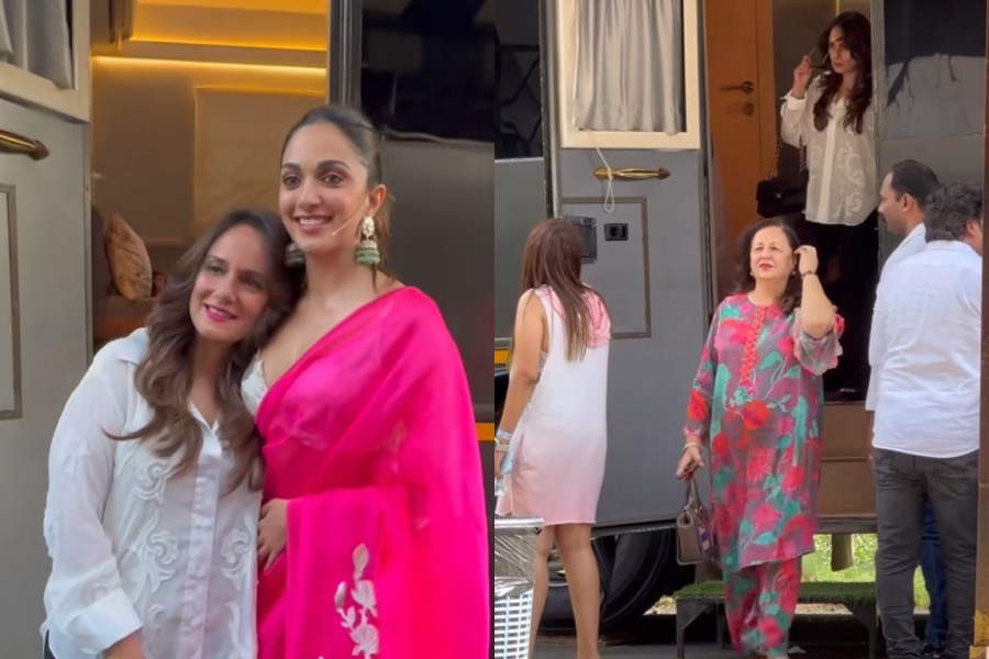 Sidharth's Mom Spotted With Kiara Sidharth's Mom Spotted With Kiara