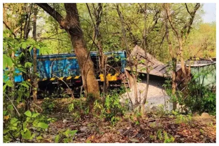 Odisha Train Accident: उड़ीसा में एक और ट्रेन हादसा, पटरी से उतरी मालगाड़ी की पांच बोगियां