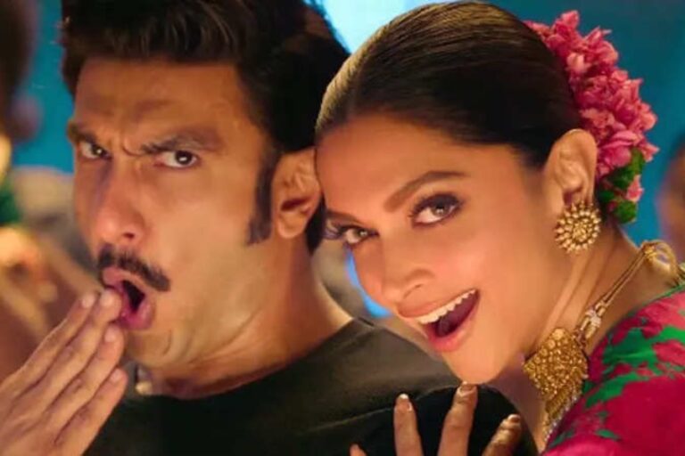 Deepika Padukone Dances on What Jhumka Song