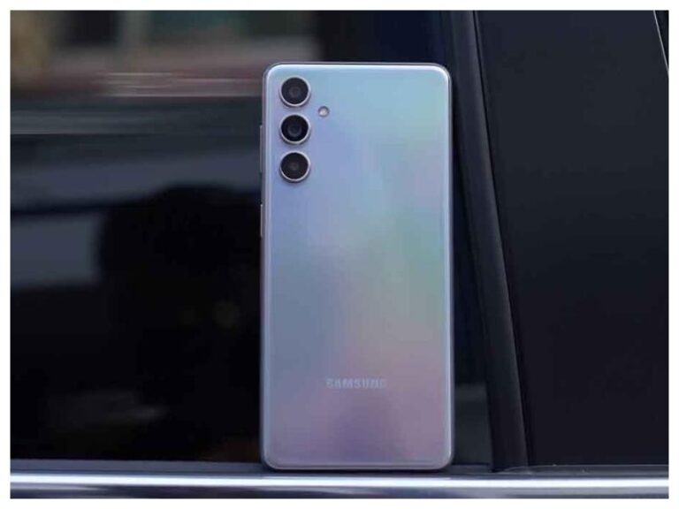 Samsung Galaxy F54 Offer: आधे से भी कम दाम में 6.7-inch डिस्पले 6,000mAh बैटरी वाला फोन, जानें