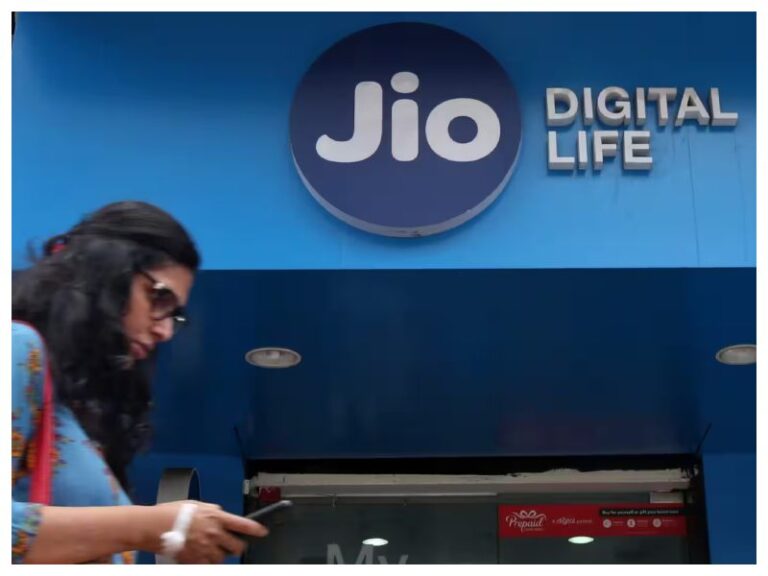 Reliance Jio Bharat Plans: जियो के दो सस्ते प्लान में सालभर डेटा और कॉलिंग से छुट्टी, चेक करें यहां