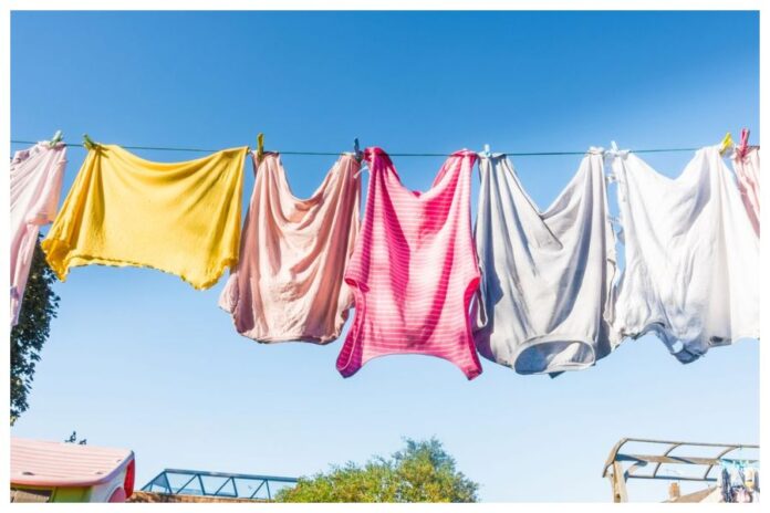 Know these clothes drying tips in this monsoon season Know these clothes drying tips in this monsoon season