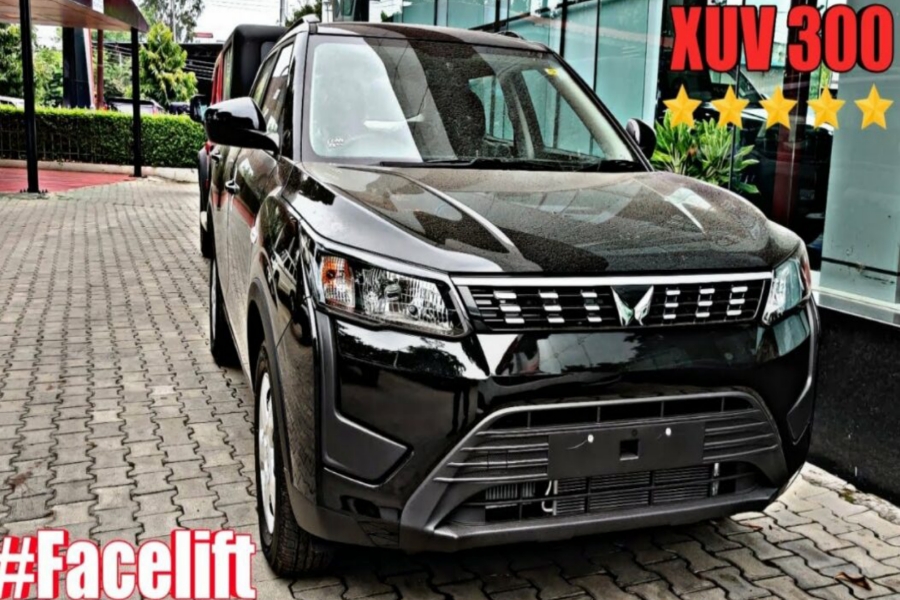 Mahindra XUV300 TurboSport SUV