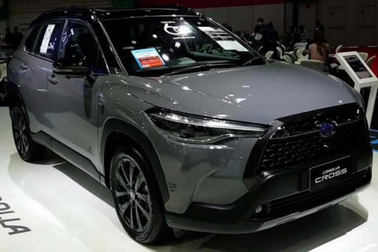 Toyota की नई एसयूवी ने उड़ाए सबके परखच्चे, फाड़ू इंजन के साथ मिलेंगे फर्राटेदार फीचर्स