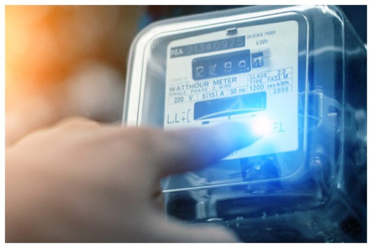 Reduce Elecricity Bill Tips: इन टिप्स से AC का बिल होगा कम, हर महीने बचाएं पूरे 2 हजार रुपये, यहां जानें तरीका