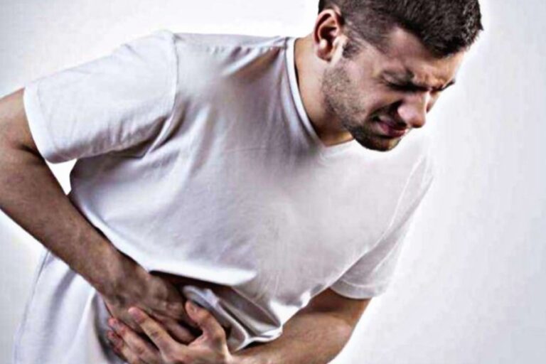 अगर अक्सर होती है गैस की समस्या, तो फटाफट इन सस्ती चीजों का सेवन कर करें दूर