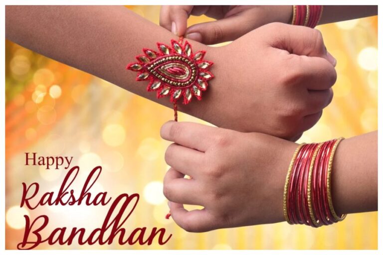 Gadgets Gift On Rakshabandhan 2023: राखी पर भाई-बहन को दीजिए ये गैजेट्स गिफ्ट, ब्लूटूथ वॉच, हैडफोन समेत ढेरों ऑप्शन यहां मौजूद