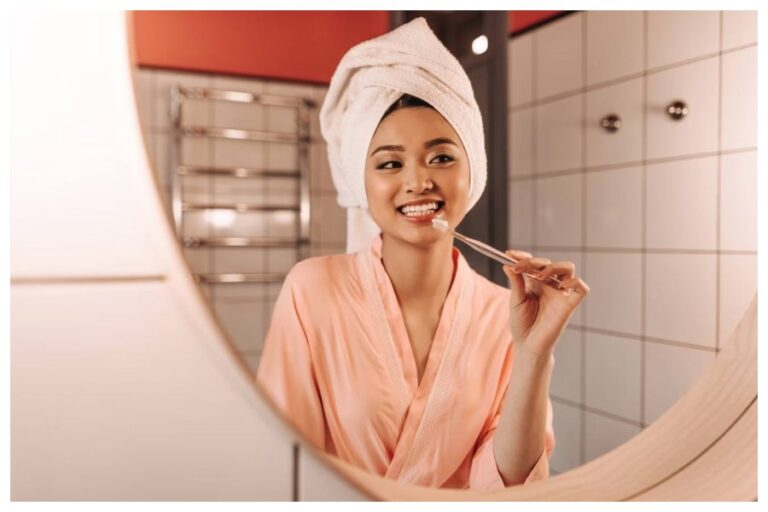 Healthy Teeth Tips: दांतों की मजबूती के लिए फॉलो करें ये आसान स्टेप्स, जानें यहां