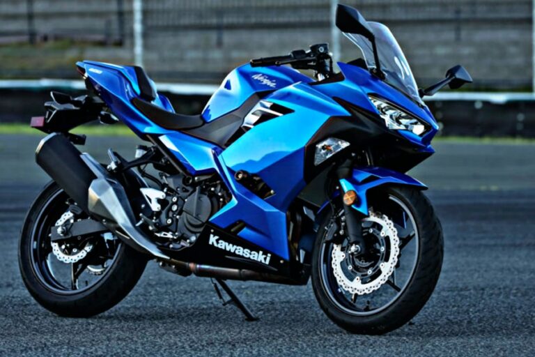 Kawasaki की इस बाइक ने उड़ाई सबकी नींद, कीमत और फीचर्स जान मचा उधम