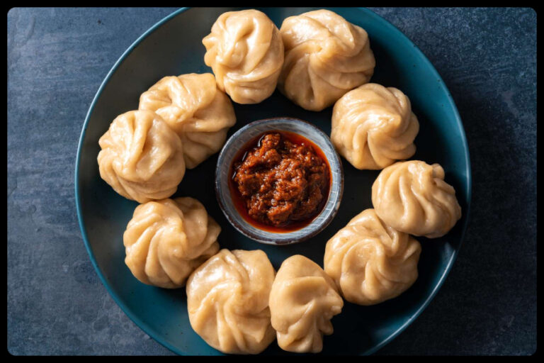 Momos