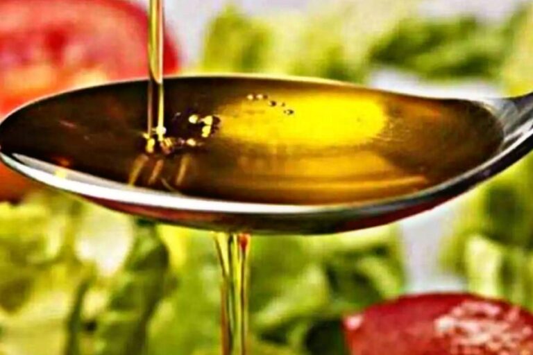 पकवान बनाना हुआ बहुत सस्ता, सरसों तेल की कीमत हुई बहुत सस्ती, जानें 1 लीटर का रेट