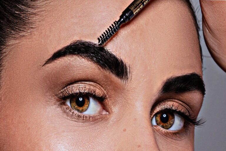 घनी और काली आइब्रो करने के घरेलू नुस्खे, करें यह चीजें इस्तेमाल