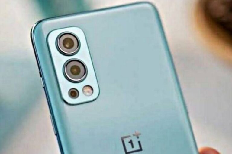 OnePlus पर चला रहा तगड़ा ऑफर, तुरंत उठाएं लाभ, जानें कैसे