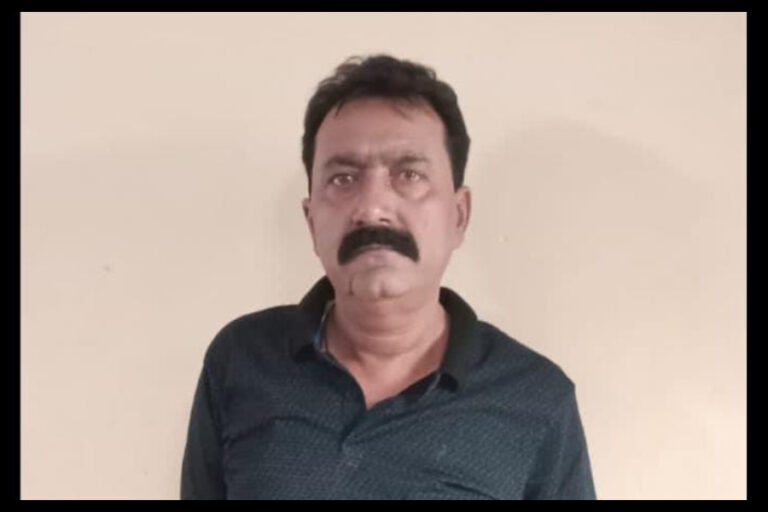 Pappu Ganjia Arrested : अतीक अहमद गैंग का सक्रिय सदस्य और 50 हजार का इनामी गिरफ्तार