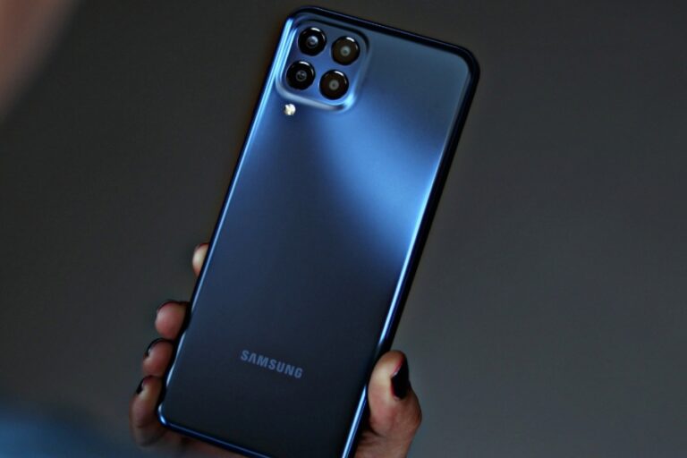 तगड़े डिस्काउंट के साथ हो रही Samsung Galaxy M33 स्मार्टफोन की दनादन सेल, जानिए ऑफर