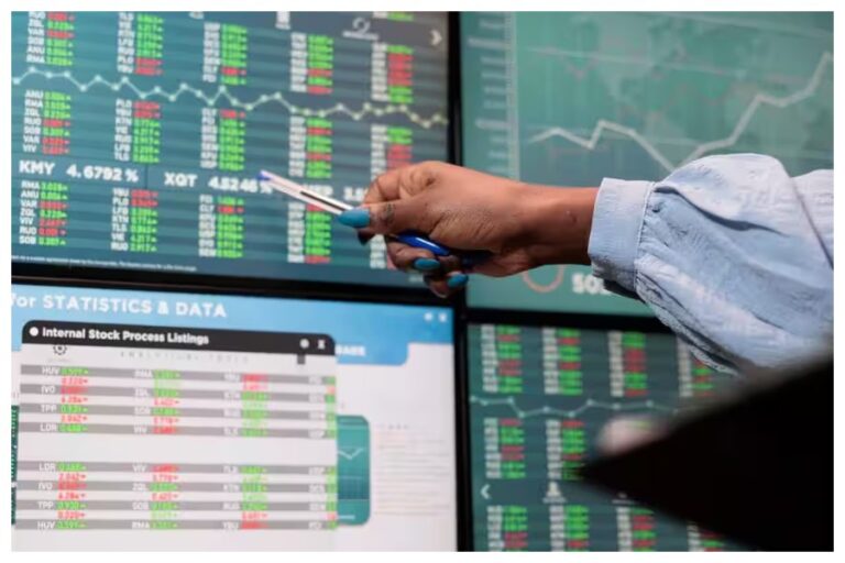 Top 5 Stocks: लॉन्‍ग टर्म के लिए ये 5 शानदार रिर्टन देने वाले शेयर, 44% तक मिलेगा फायदा