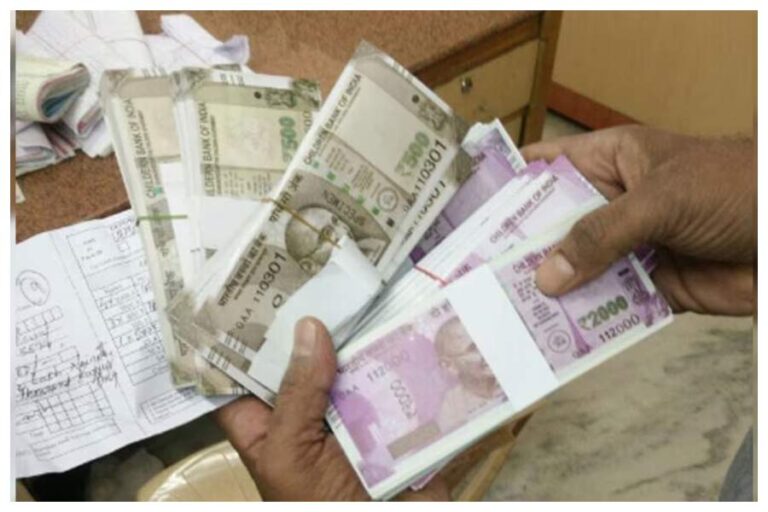 Bank FD Interest Rate: इन बैंकों से फिक्स्ड डिपॉजिट पर मिलेगा 9 फीसदी से ज्यादा ब्याज, मौका छूटे ना