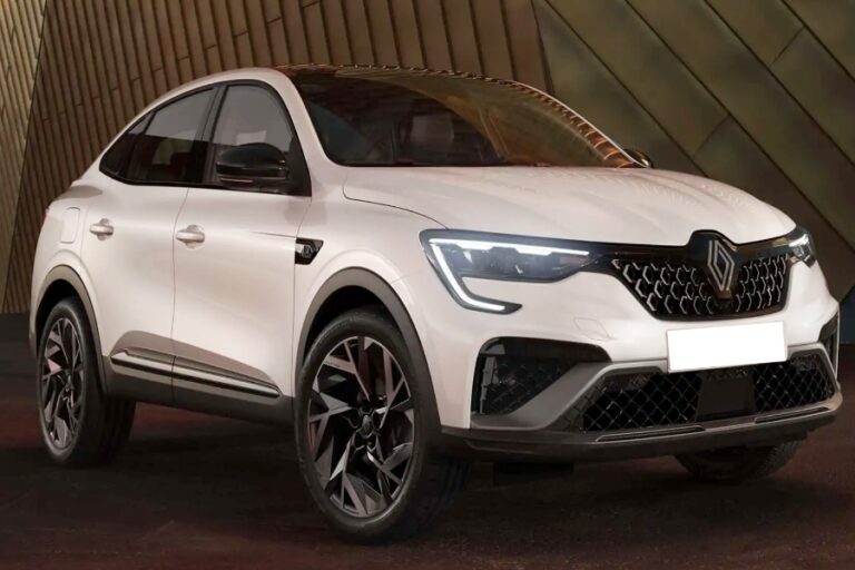 बैंड बाजे के साथ दी Renault Arkana ने दस्तक, धुआंधार फीचर्स संग तगड़ा इंजन