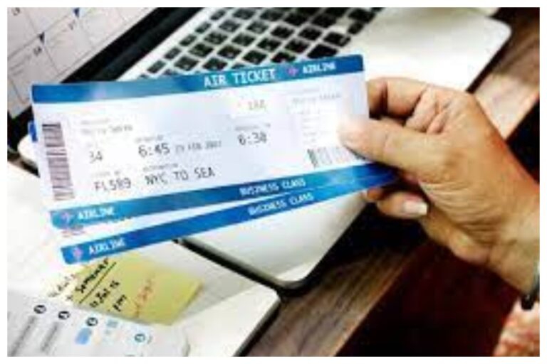 Book Cheapest Flight Ticket: आधी से कम कीमत में अब करें हवाई यात्रा? इन ट्रिक्स को अपनाकर सस्ते में करें बुक