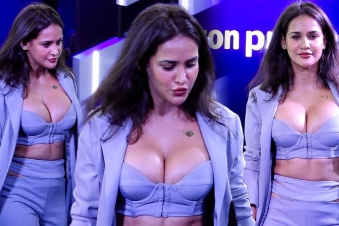 Neha & Aisha Sharma Viral Video