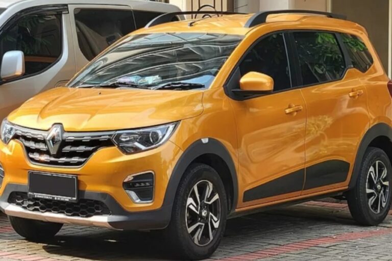 Dhanderas Offer: Renault Triber पर पाएं इतना तगड़ा डिस्काउंट, अभी करें बुक