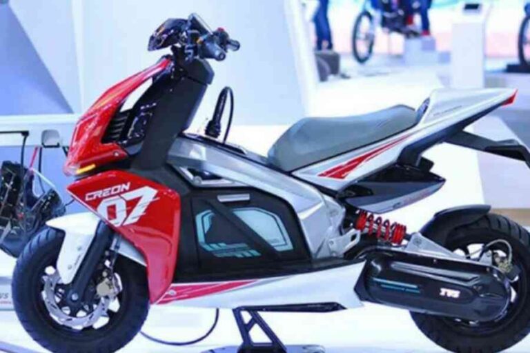TVS Creon Electric Scooter की एंट्री से होंगे सभी लोग हक्के बक्के, मिलेंगी इतनी रेंज और बेहतरीन फीचर्स
