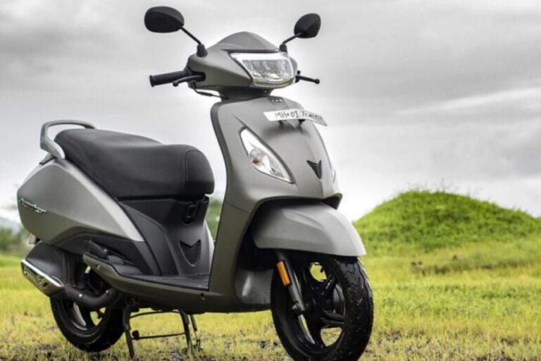 TVS Jupiter जल्दी से यहां से खरीदें केवल 24 हज़ार में, जानें ऑफर डिटेल्स