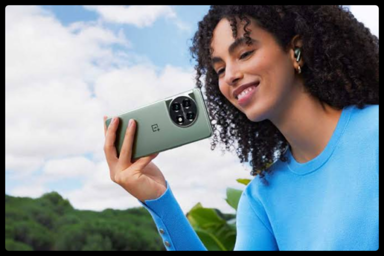 iPhone वाले फीचर्स के साथ OPPO के  होश उड़ाने आ रहा है ONEPLUS 12,फीचर्स की होगी भरमार,जाने लॉन्चिंग डेट