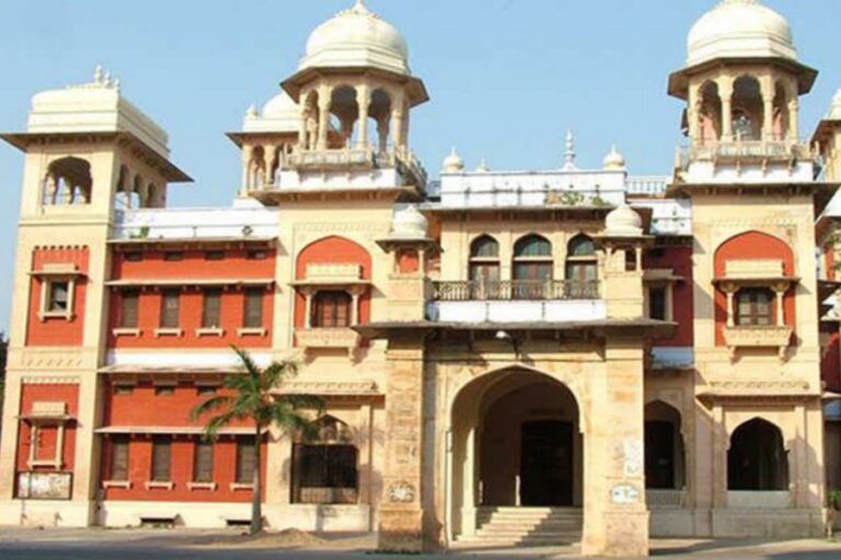 Allahabad University Recruitment: फैकल्टी पदों के लिए इस यूनिवर्सिटी में करें आवेदन, जानें वैकेंसी डिटेल्स
