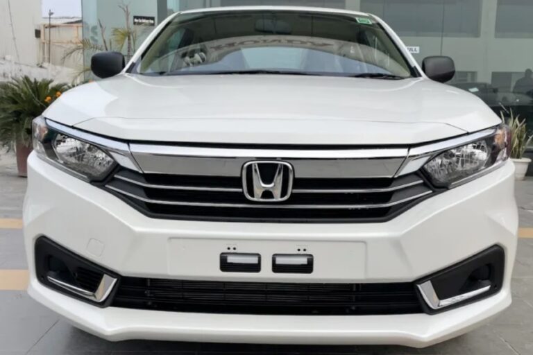 Honda Amaze लुक से ऑटो सेक्टर में बिखेरेगी जलवे, मिलेंगे यह सभी अमेजिंग फीचर्स