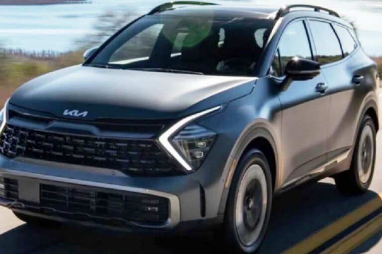 Kia Sonet Facelift धूम मचा देने वाले लुक में लॉन्च, स्मार्ट फीचर्स के साथ कीमत कम