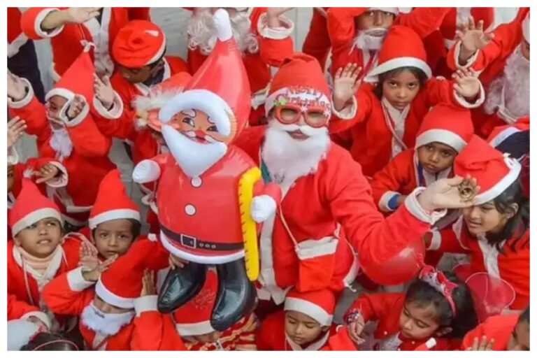 Merry Christmas 2023 Facts : सीक्रेट सेंटा की सीक्रेट गिफ्ट और क्रिसमस मनाने का सीक्रेट, इन सभी सीक्रेट्स को बखूबी जानें यहां