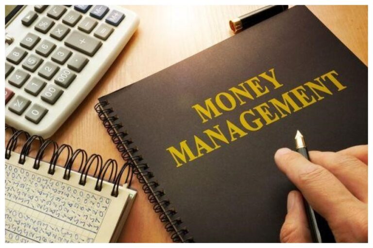 Money Managment Tips: घर में कलेश पैसों की वजह? अब ये टिप्स करेगी हर समस्या का समाधान