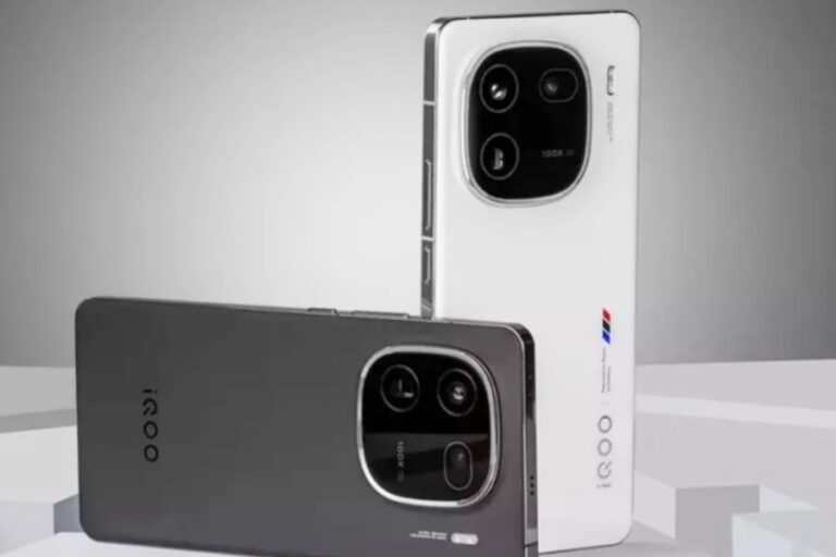 iQOO 12 के लॉन्च होने से पहले मची धूम, फीचर्स और लुक देख ग्राहक क्रेजी
