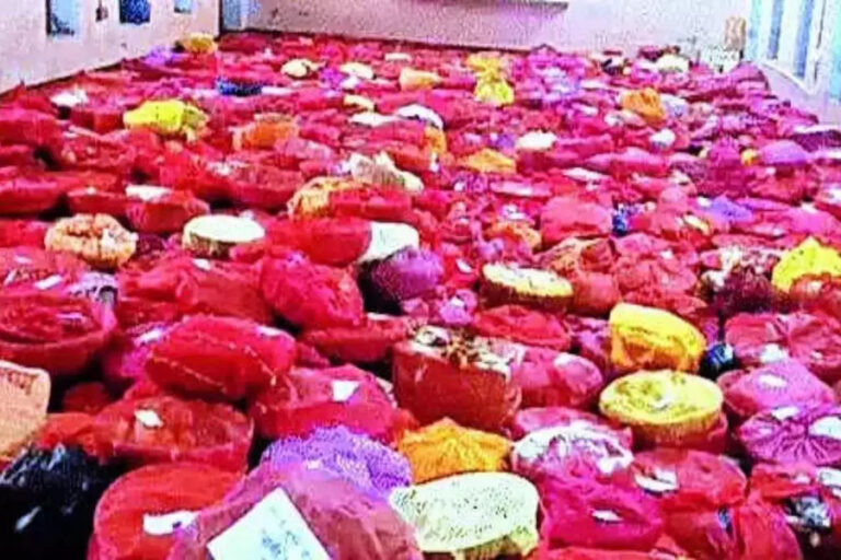 Ram Mandir: राम मंदिर में कुंवारे ही विराजेंगे श्री राम, ससुराल से आ रही 7 ट्रक भर के भेंट