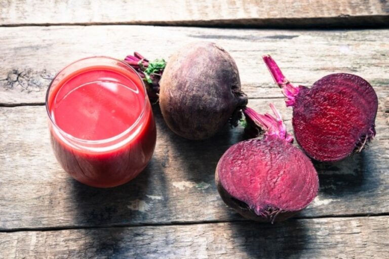Home Made Beetroot Cream: सर्दियों में चुकंदर से बनाएं यह क्रीम, भूल जाएंगे महंगे मॉइश्चराइजर