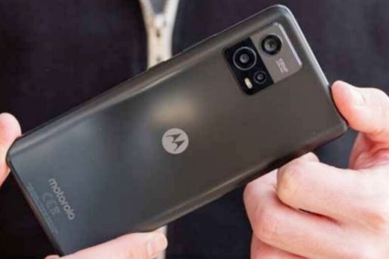 Budget Smartphone: कुल 10 हज़ार के अंदर खरीदें Moto E13 स्मार्टफोन, जानिए स्पेसिफिकेशन