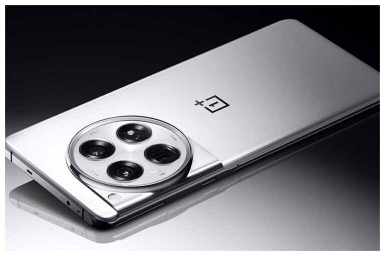 Oneplus 12 Phone Launched: शानदार फीचर्स और जबरदस्त कैमरे वाला है वनप्लस का नया स्मार्टफोन, फर्स्ट लुक देख कहेंगे वाह